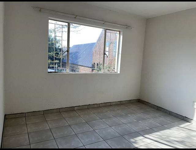 2 BEDROOM APARTMENT FOR SALE IN EDENVALE CENTRAL